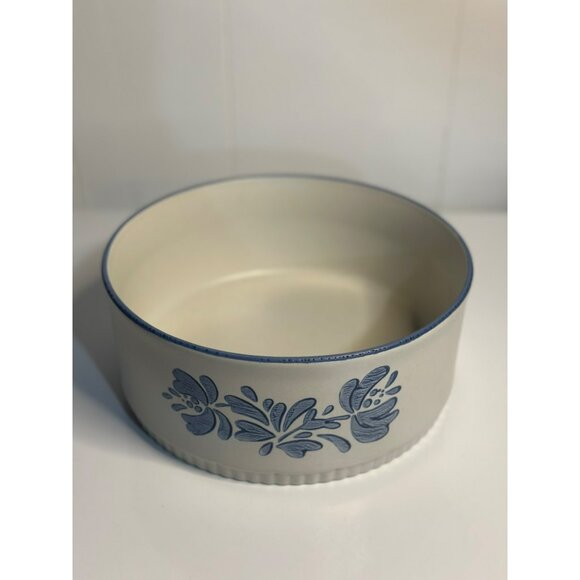 VTG Pfaltzgraff Yorktowne 4"x8.75" Casserole Dish Blue Cream Stoneware USA Made - Picture 2 of 7